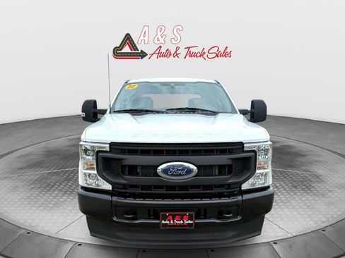 Used 2022 Ford F250 XL w/ Power Equipment Group AWD/4WD image 2