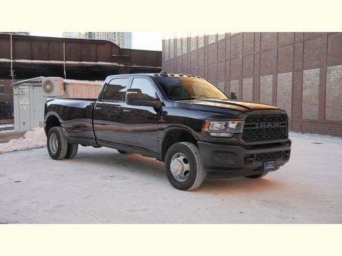 Used 2024 RAM 3500 Tradesman w/ Bed Utility Group image 7