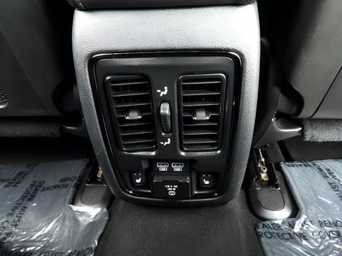 Used 2019 Dodge Durango R/T image 30