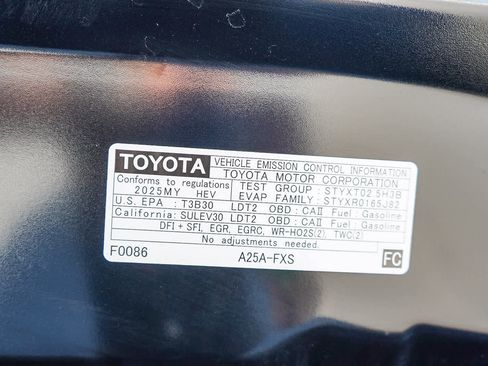 Certified 2025 Toyota RAV4 XLE image 31