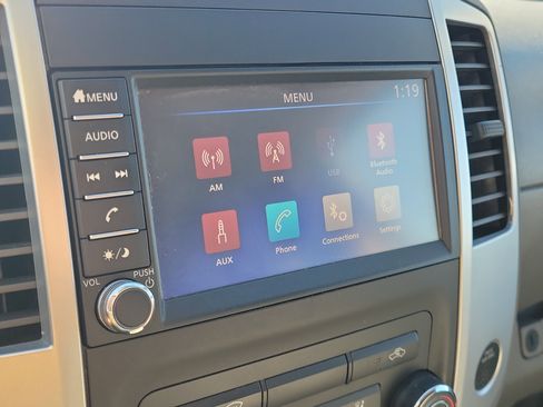 Used 2019 Nissan Frontier SV image 27