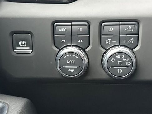 Used 2025 GMC Sierra 2500 Denali image 40