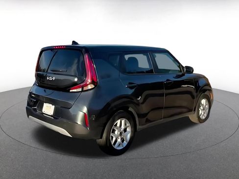 Used 2025 Kia Soul LX w/ LX Technology Package image 15