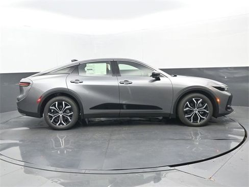 New 2026 Toyota Crown XLE image 2