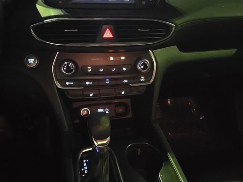 Used 2019 Hyundai Santa Fe SEL image 10