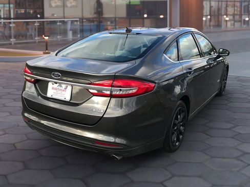 Used 2017 Ford Fusion S image 5