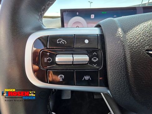 Used 2025 Genesis GV80 2.5T Standard AWD/4WD image 16