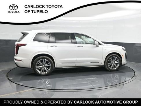 Used 2022 Cadillac XT6 Premium Luxury w/ Technology Package image 4