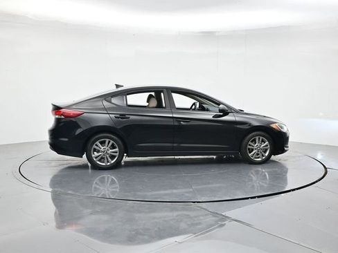 Used 2018 Hyundai Elantra SEL FWD image 2