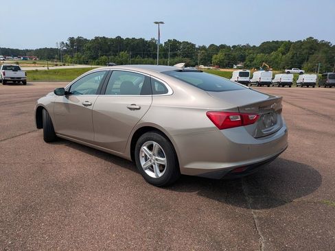 Used 2024 Chevrolet Malibu LT image 6
