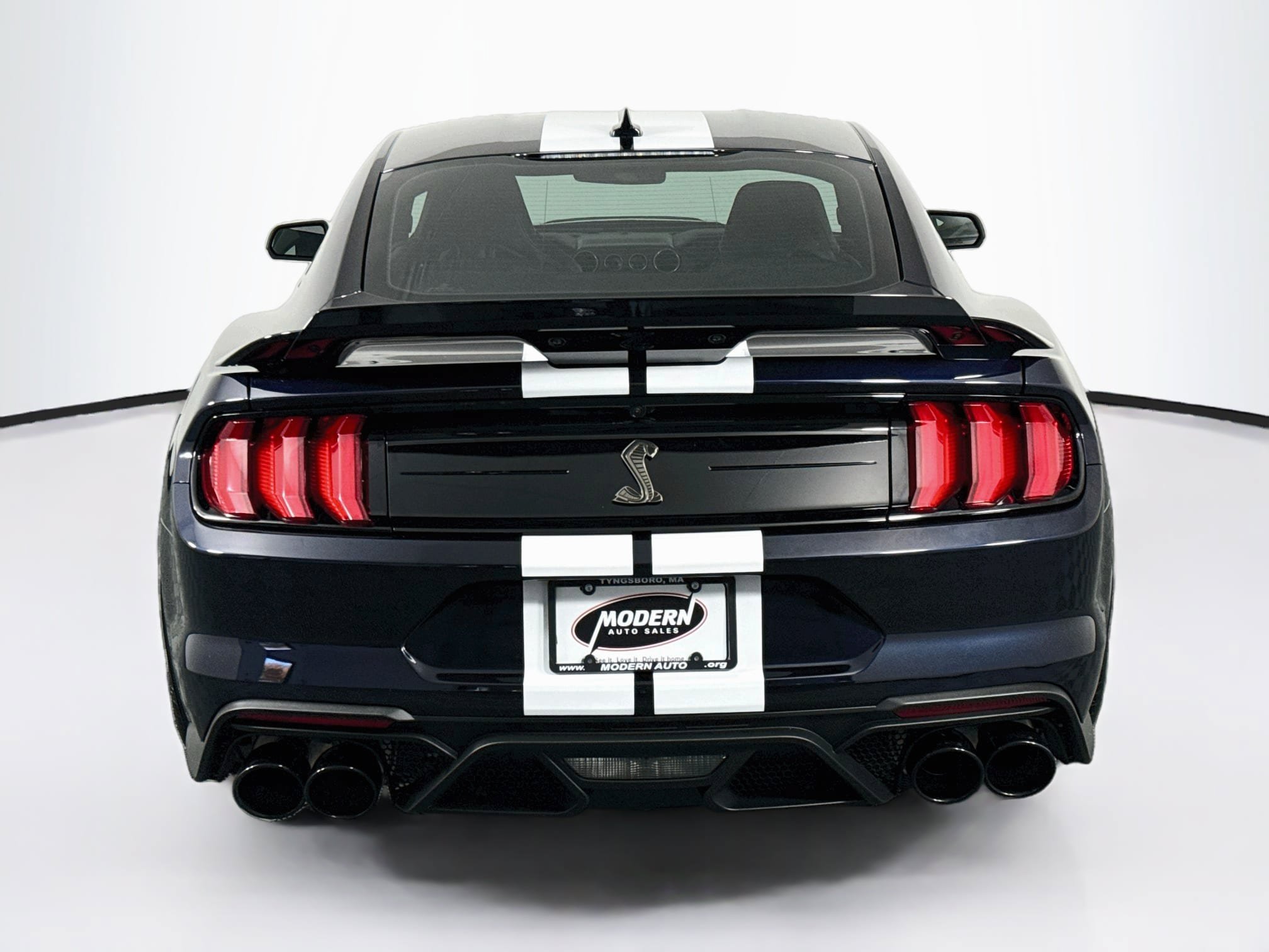 Used 2021 Ford Mustang Shelby GT500 w/ Technology Package RWD image 14