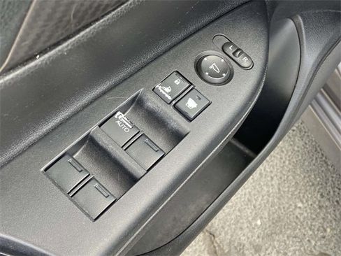 Used 2017 Honda Accord Sport image 16