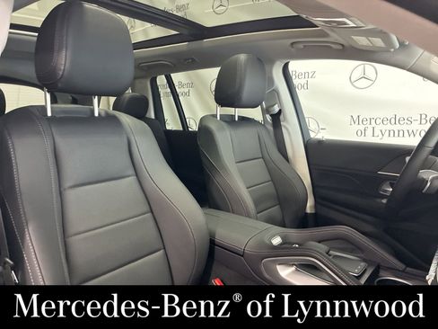 New 2026 Mercedes-Benz GLS 450 4MATIC image 13
