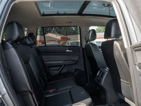 Used 2022 Volkswagen Atlas SE FWD image 13