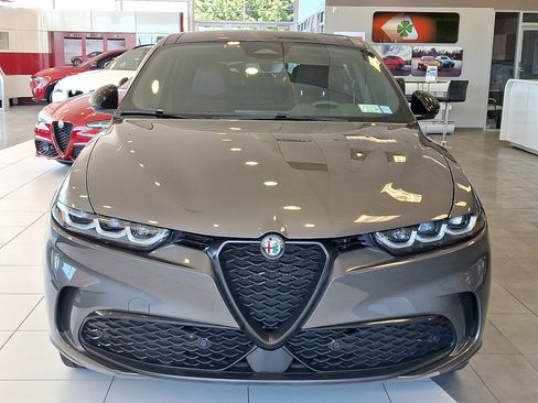 Used 2024 Alfa Romeo Tonale Veloce image 8
