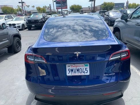 Used 2024 Tesla Model Y Long Range AWD/4WD image 7