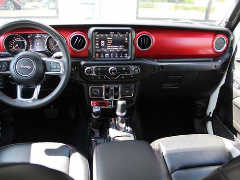 Used 2023 Jeep Gladiator Rubicon w/ Trailer Tow Package AWD/4WD image 23