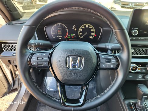 Used 2023 Honda Civic Sport image 9