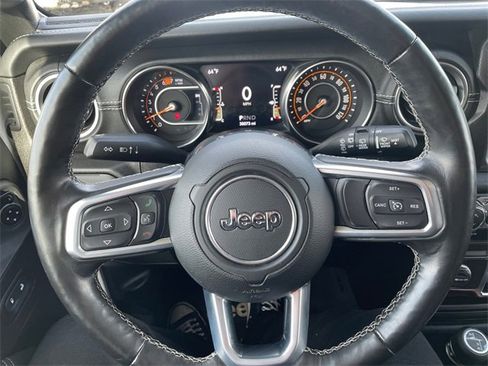 Used 2020 Jeep Wrangler Unlimited Sahara w/ Uconnect 4C Nav & Sound Group image 20