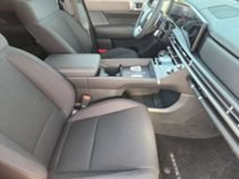 Used 2026 Hyundai Santa Fe SE FWD image 15