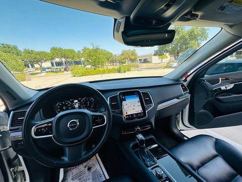 Used 2019 Volvo XC90 T6 Momentum w/ Advanced Package AWD/4WD image 17