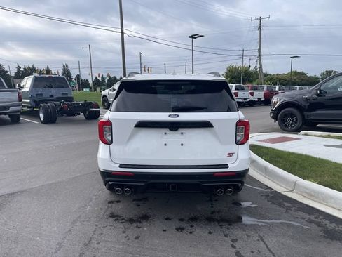Used 2023 Ford Explorer ST w/ Equipment Group 401A AWD/4WD image 4