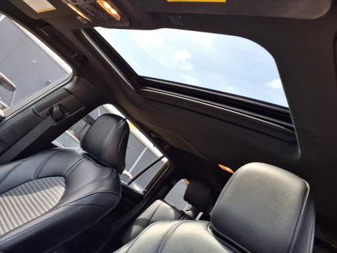 Used 2024 Toyota Highlander XSE image 8