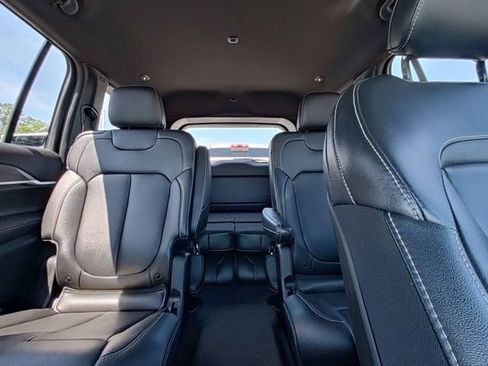 Used 2024 Jeep Grand Cherokee L Limited image 27