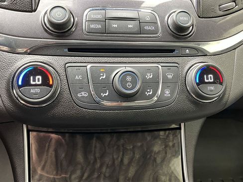 Used 2014 Chevrolet Impala LT FWD image 20
