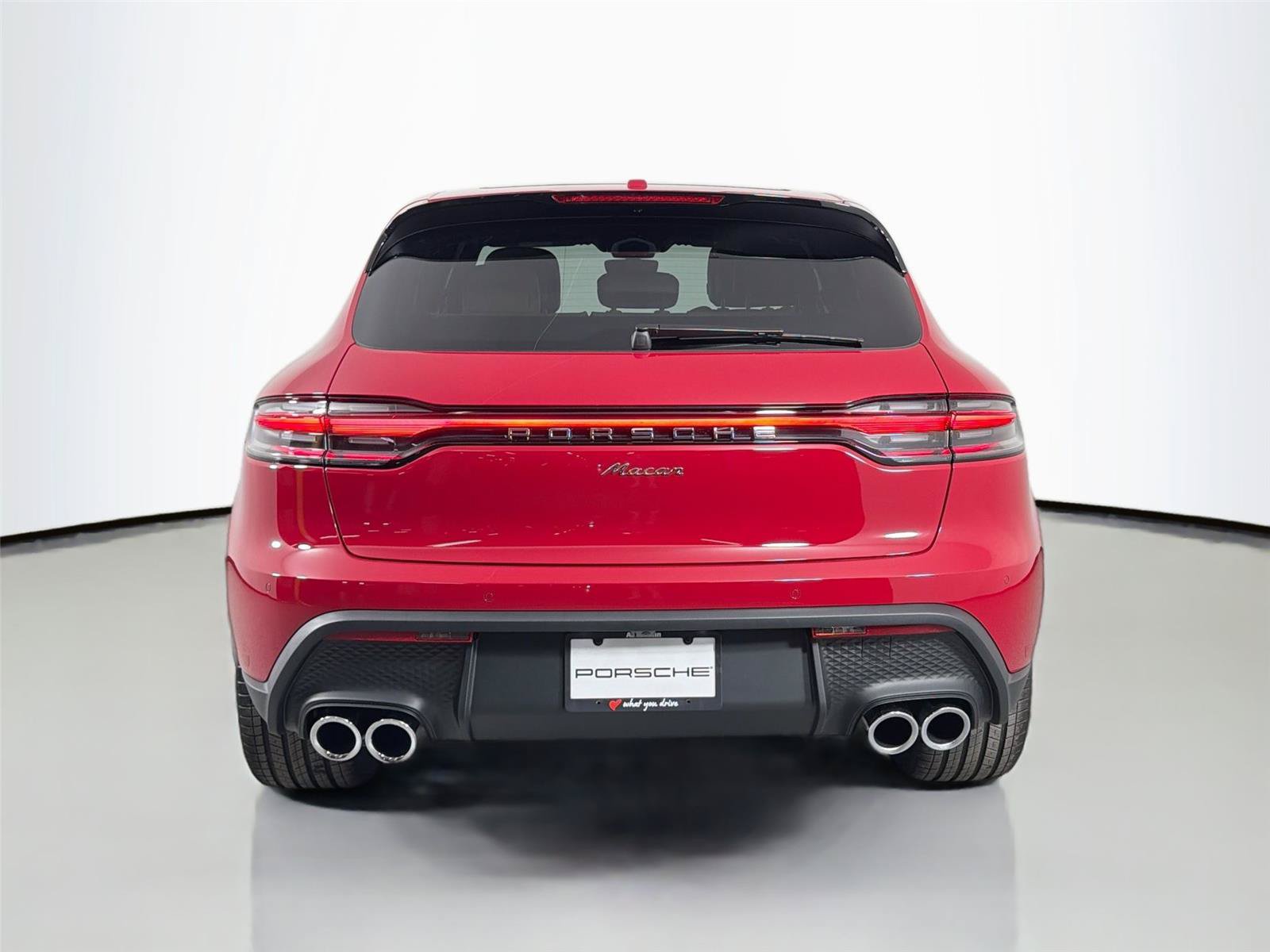 Certified 2026 Porsche Macan AWD/4WD image 6