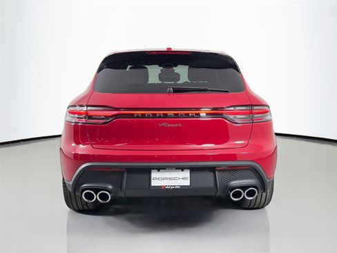 Certified 2026 Porsche Macan AWD/4WD image 6