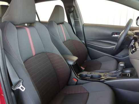 Used 2025 Toyota Corolla SE image 8