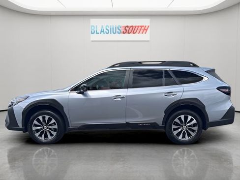Used 2024 Subaru Outback Limited AWD/4WD image 6