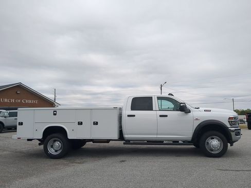 New 2026 RAM 5500 Tradesman image 2