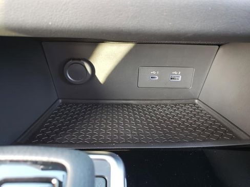 New 2025 Nissan Pathfinder SV w/ Black Appearance Package image 20