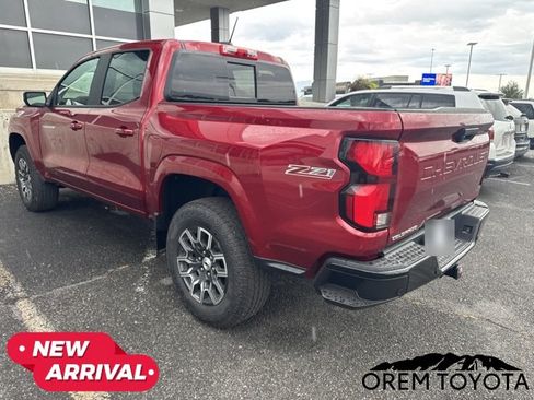 Used 2026 Chevrolet Colorado Z71 w/ Technology Package AWD/4WD image 13
