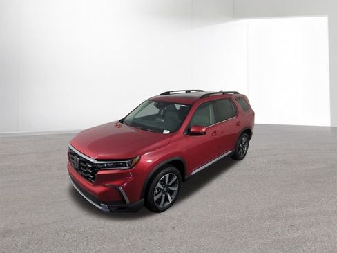 New 2025 Honda Pilot Touring image 24