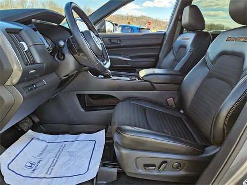 Used 2023 Nissan Pathfinder Rock Creek image 8