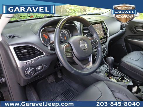 Used 2019 Jeep Cherokee Overland AWD/4WD image 27