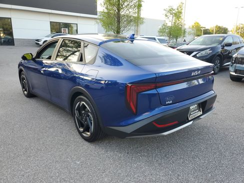 Used 2025 Kia K4 EX image 2