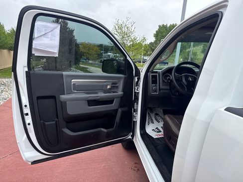 Used 2019 RAM 1500 Tradesman w/ Popular Equipment Group RWD image 10