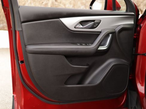 Used 2024 Chevrolet Blazer LT image 24