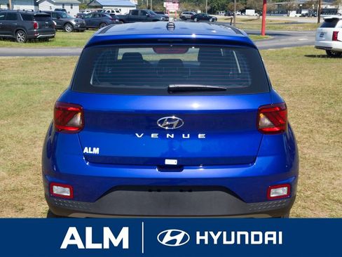 New 2026 Hyundai Venue SE image 6