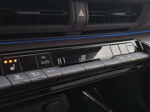 New 2026 Toyota Prius XLE image 19