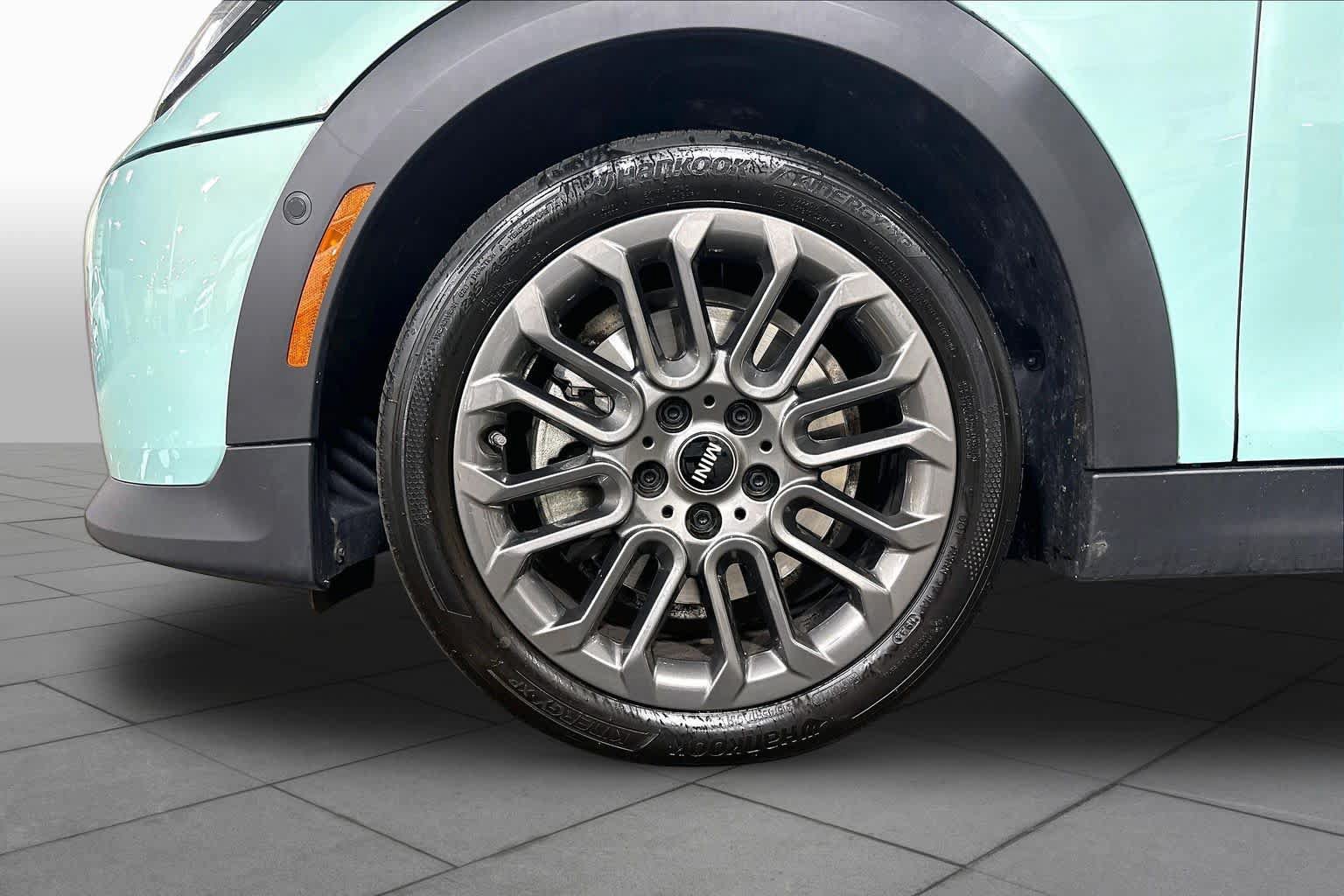 Used 2025 MINI Cooper S FWD image 11