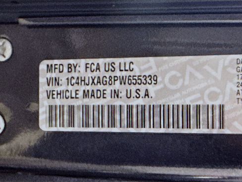 Used 2023 Jeep Wrangler Sport AWD/4WD image 34