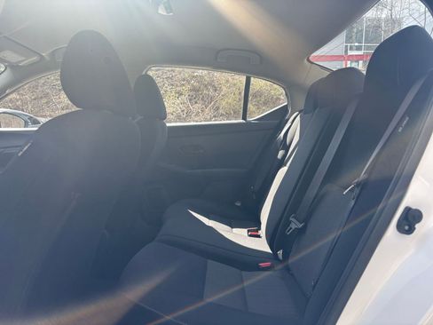 Used 2025 Nissan Sentra SV image 36