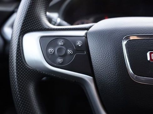 Certified 2023 GMC Acadia SLE w/ Driver Convenience Package image 29