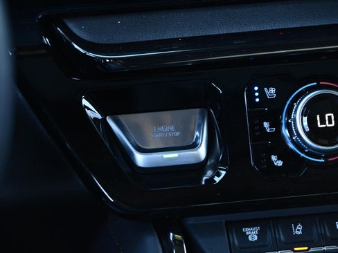 Used 2024 GMC Sierra 2500 AT4 w/ AT4 Premium Plus Package image 43