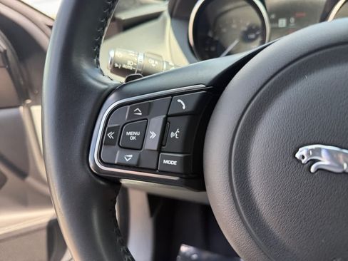 Used 2020 Jaguar F-PACE Premium AWD/4WD image 24